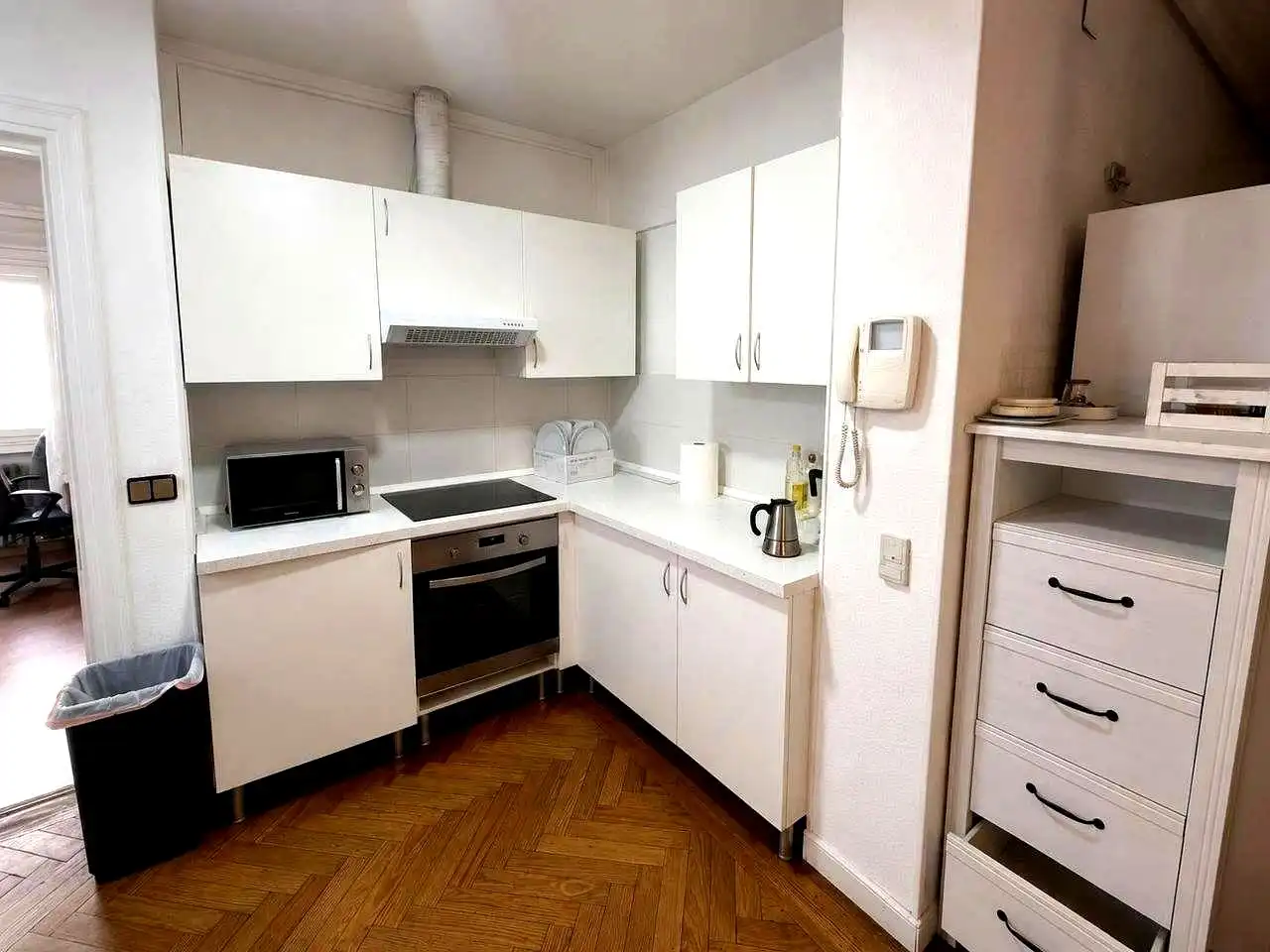 Kitchen of Flat for rent in Madrid  with Air Conditioner, Heating and Terrace