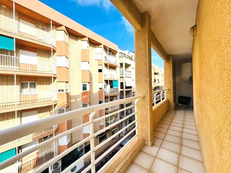 Terrassa de Pis en venda en Torrevieja amb Terrassa i Balcó