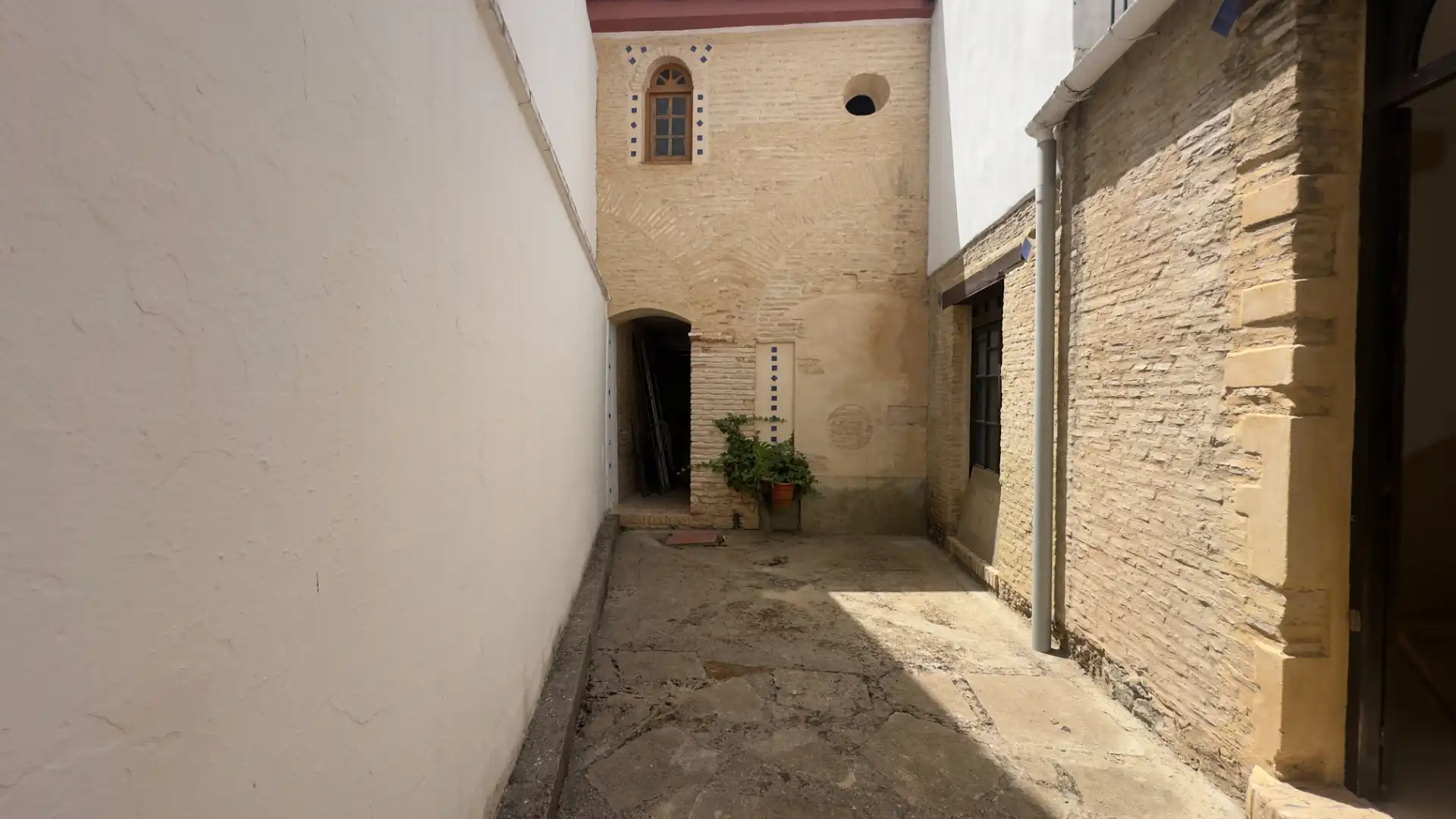 Vista exterior de Casa o xalet en venda en Umbrete amb Terrassa, Traster i Piscina