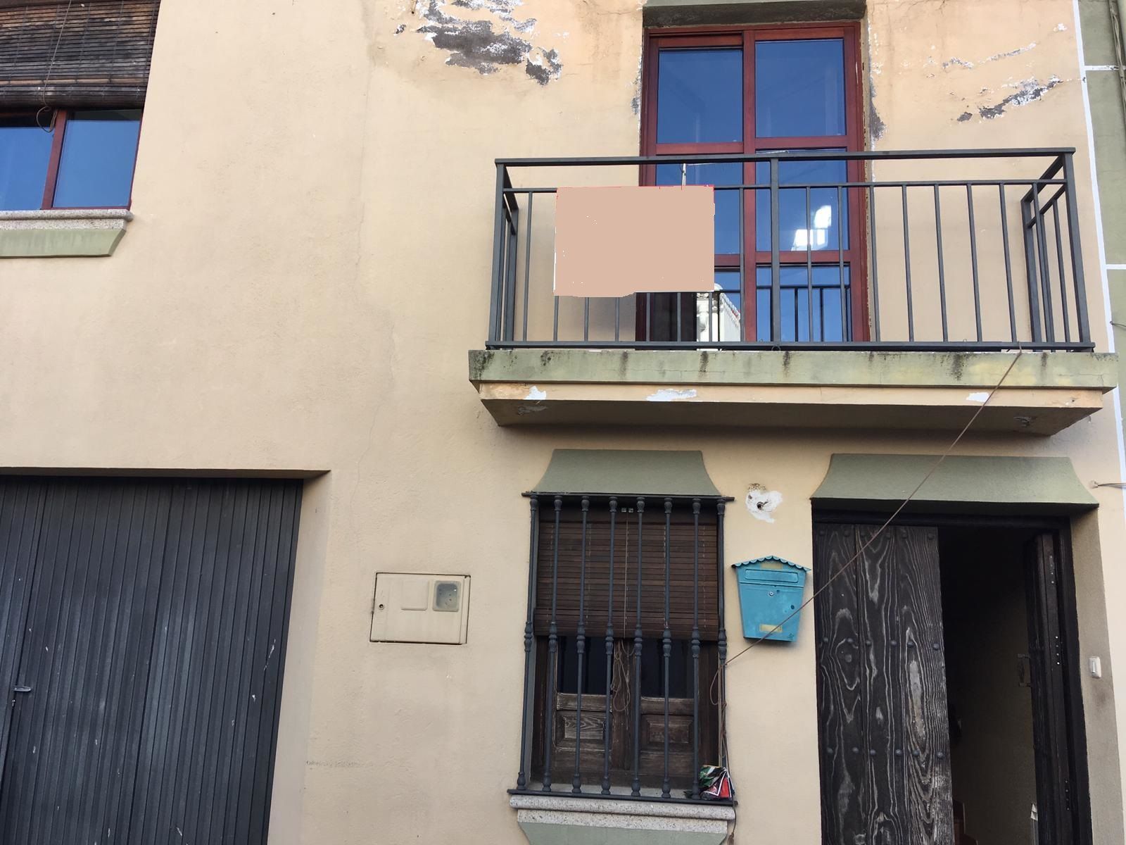 Vista exterior de Casa o xalet en venda en Madroñera amb Calefacció i Terrassa