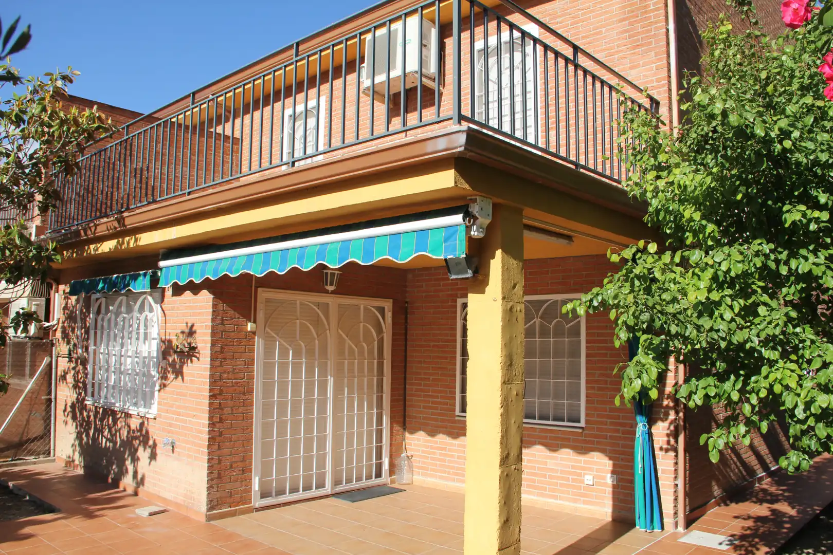 Garten von Haus oder Chalet zum Verkauf in Villalbilla mit Klimaanlage, Heizung und Privatgarten
