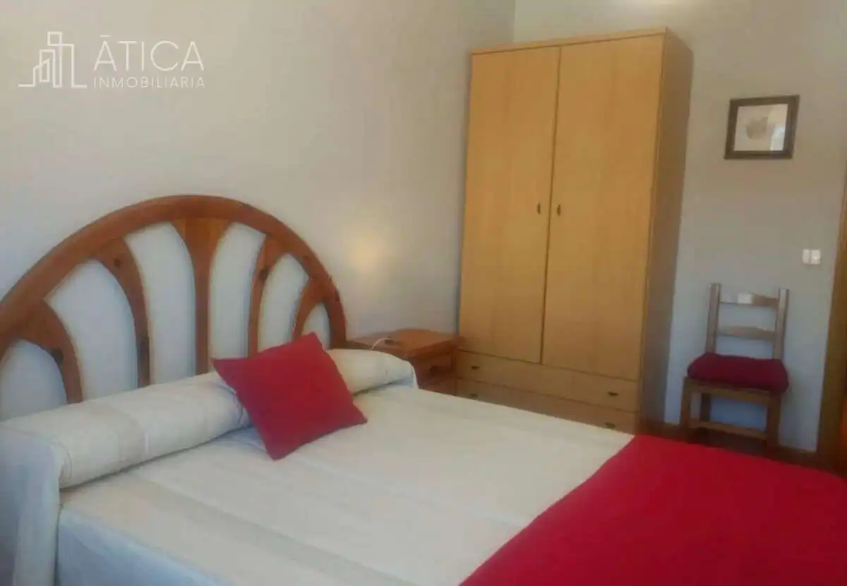 Habitación de Apartamento de alquiler en Salamanca con Calefacción y Amueblado