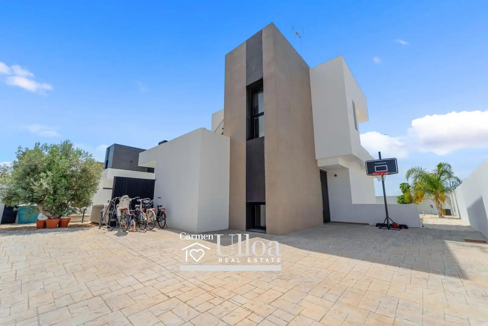 Vista exterior de Casa o xalet en venda en Sant Joan d'Alacant amb Aire condicionat, Calefacció i Terrassa