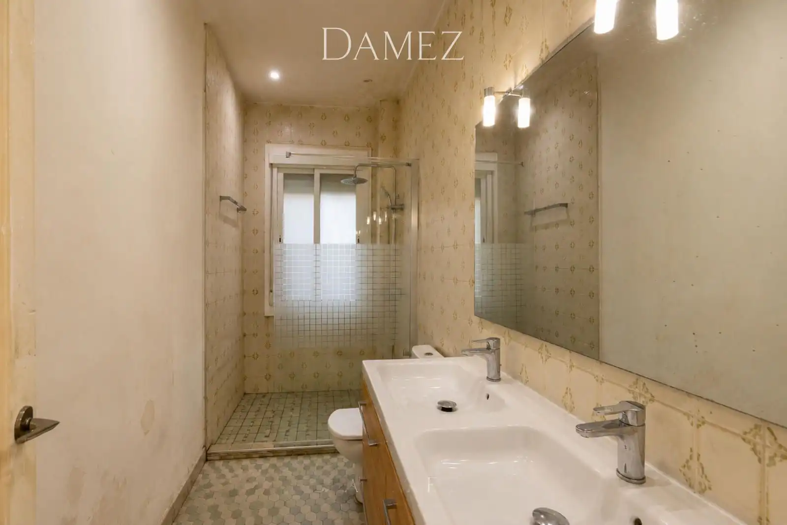 Badezimmer von Wohnung zum Verkauf in Madrid