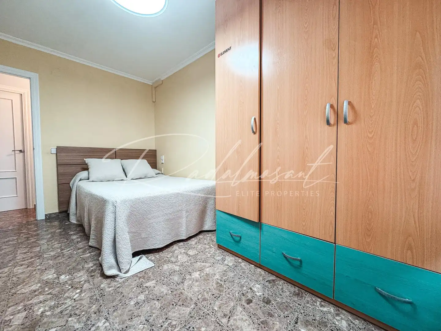 Schlafzimmer von Wohnung zum Verkauf in Tarragona mit Klimaanlage, Heizung und Terrasse