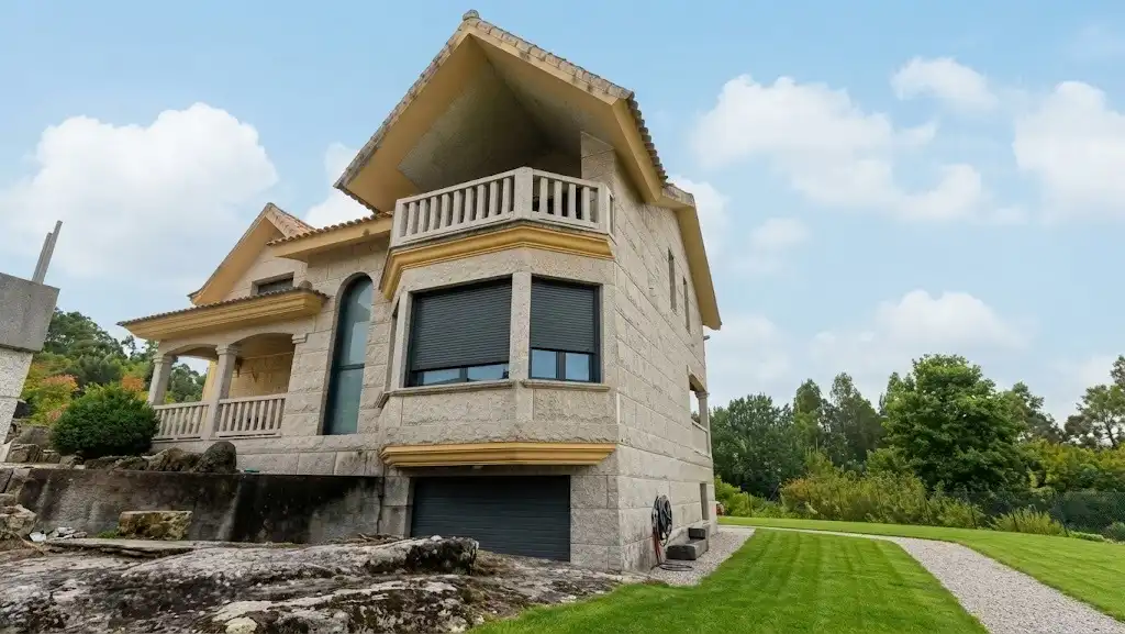 Exterior view of Houses for sale in Bembrive