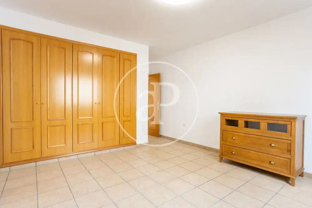 Schlafzimmer von Wohnung zum Verkauf in Onda mit Heizung, Abstellraum und Balkon