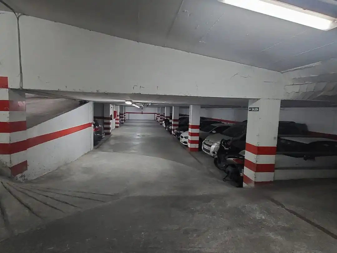 Parking of Garage for rent in Granada  with Alarm
