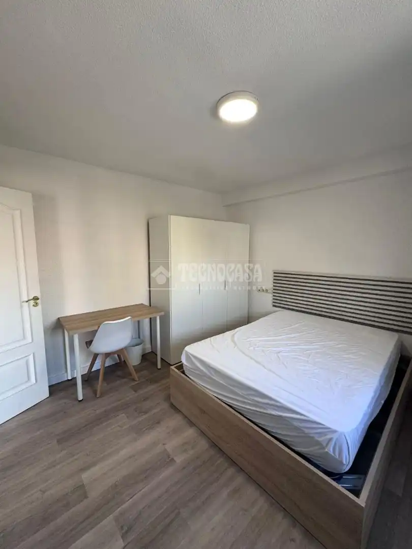 Habitación de Piso de alquiler en Granada