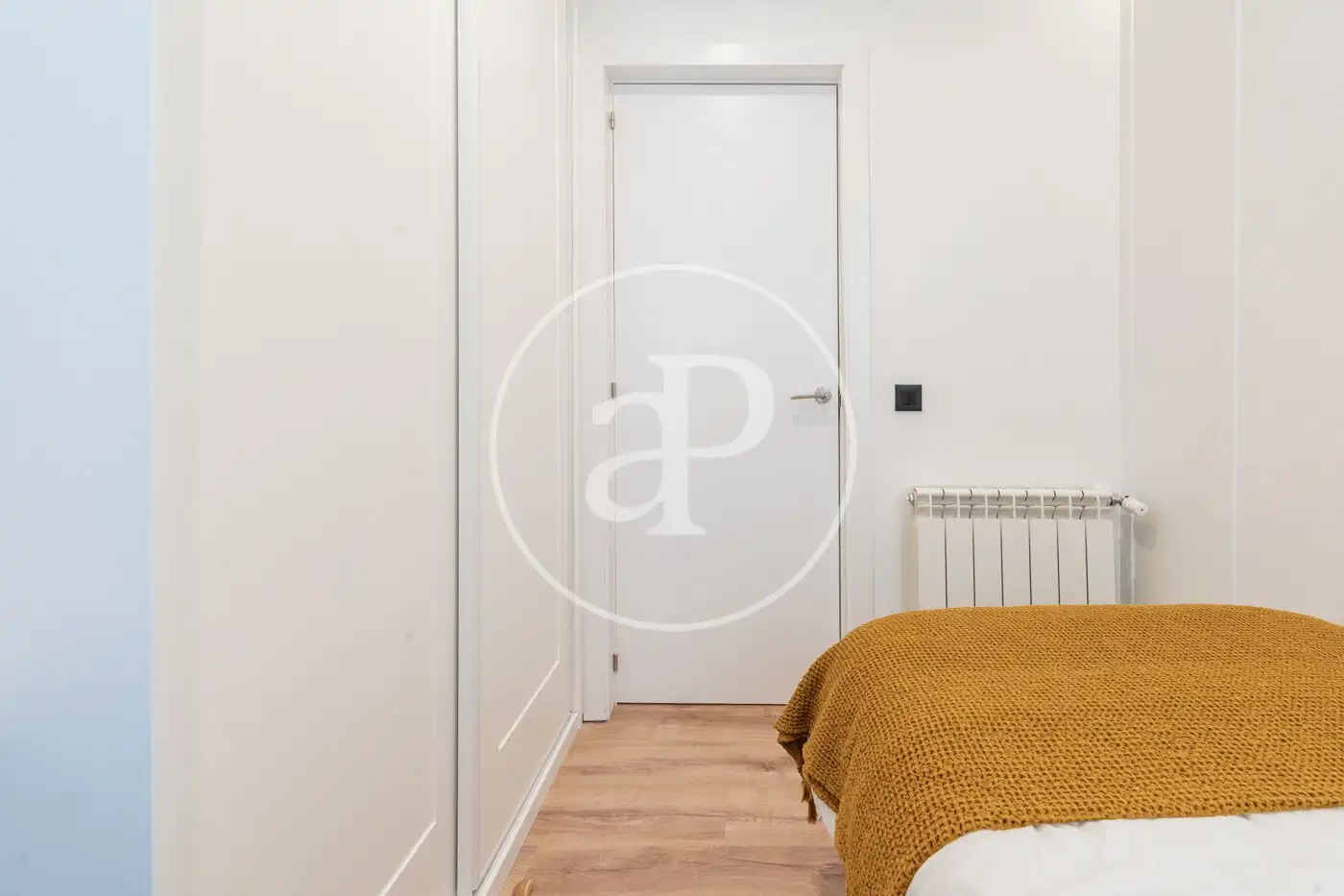 Bedroom of Flat for sale in Madrid  with Air Conditioner, Heating and Terrace