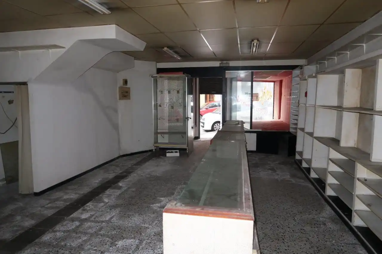 Local comercial en venda a Villa Negreira, imagen 2