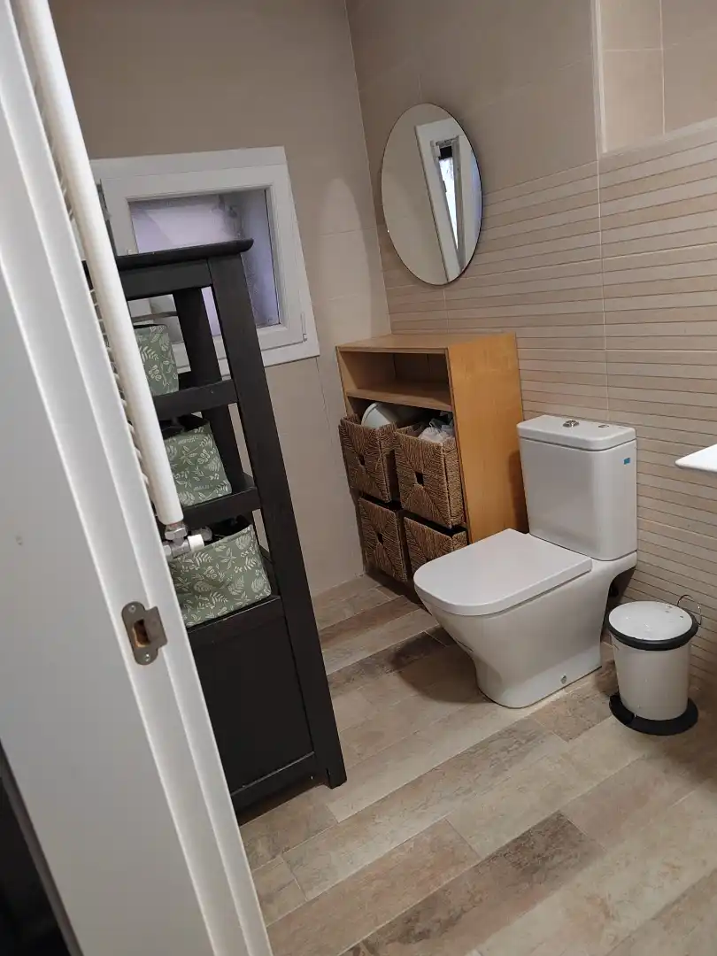 Baño de Piso en venta en Cuenca con Calefacción y Amueblado