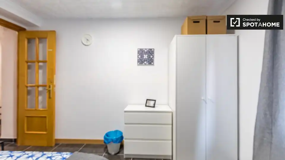 Piso de alquiler en Valencia con Aire acondicionado, Calefacción y Amueblado