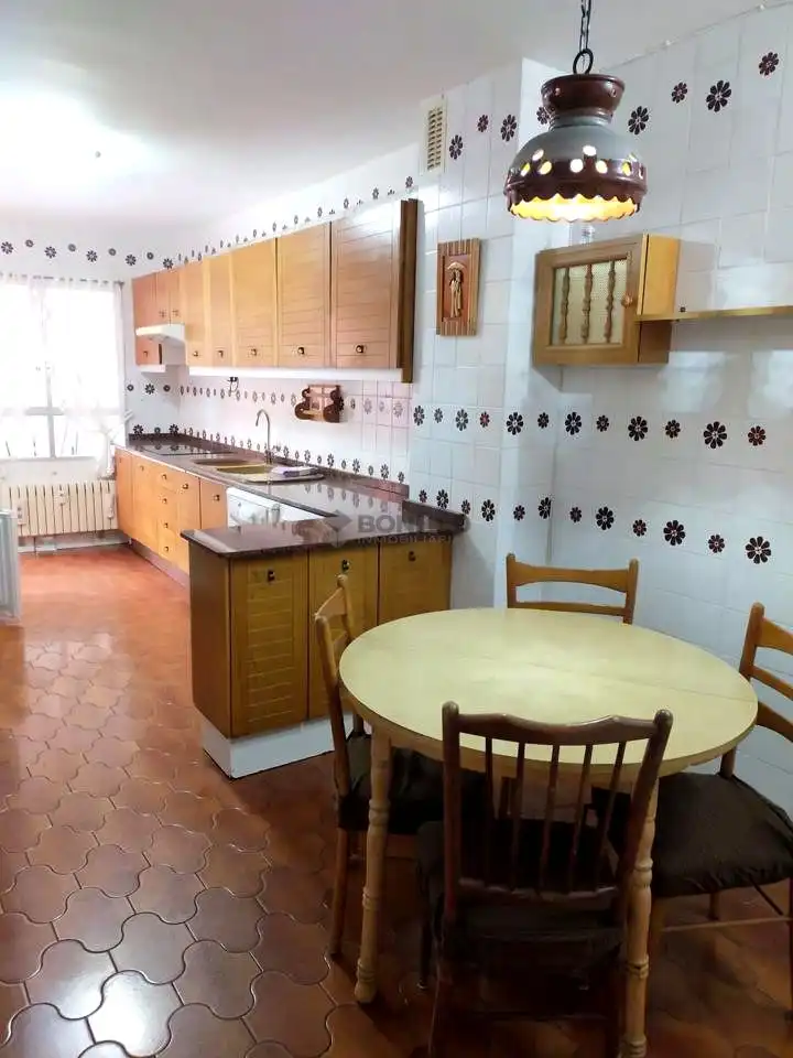 Küche von Wohnung zur Miete in Teruel mit Heizung, Terrasse und Abstellraum
