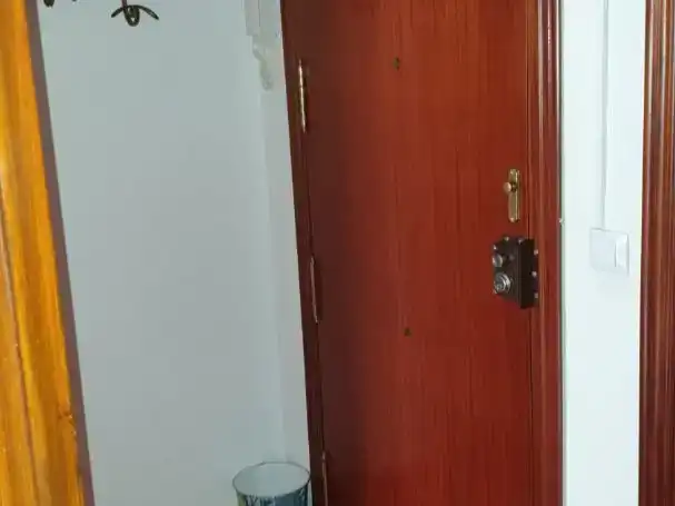 Wohnung zur Miete in  Sevilla Capital mit Klimaanlage und Balkon