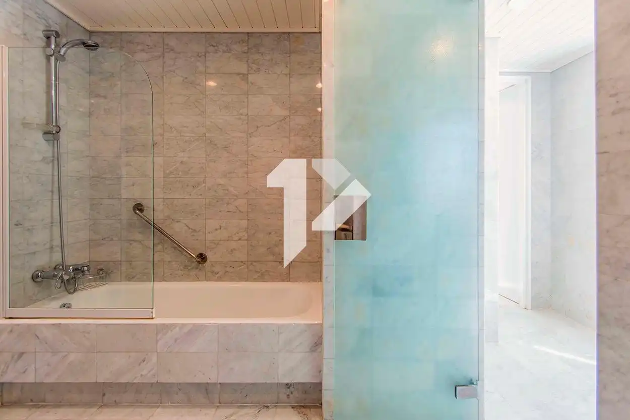 Bathroom of Houses for sale in Castelldefels  with Private garden, Terrace and Community pool