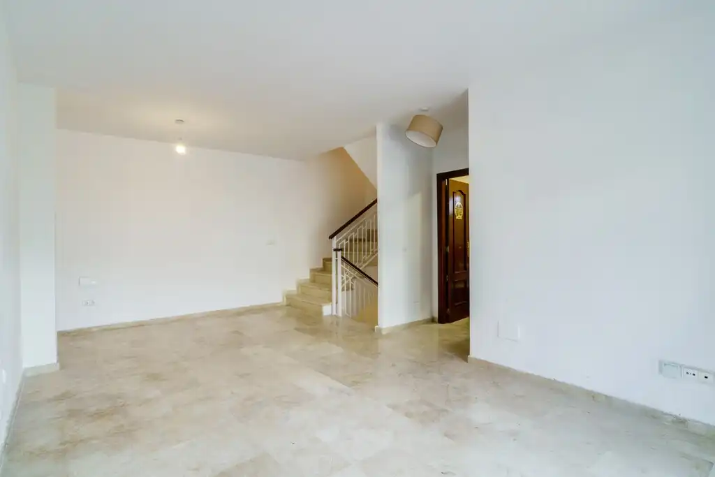 Casa o xalet en venda en Fuengirola amb Aire condicionat, Jardí privat i Terrassa