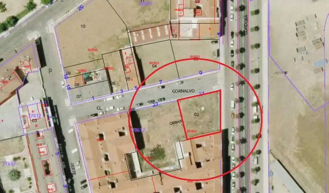 Terreni e lotti in vendita a Calle Cornalvo 21