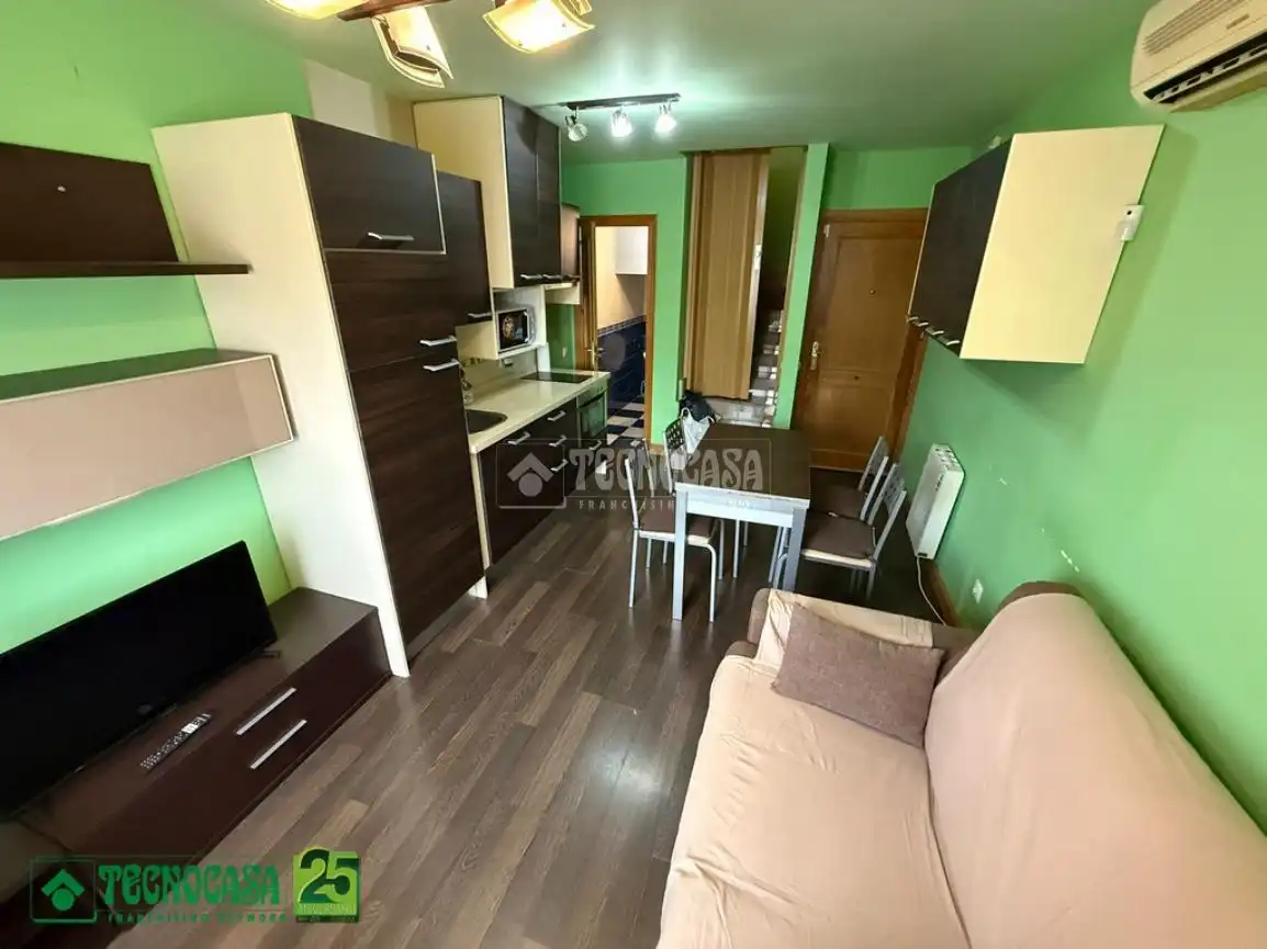 Bedroom of Flat for sale in Ciudad Real  with Air Conditioner