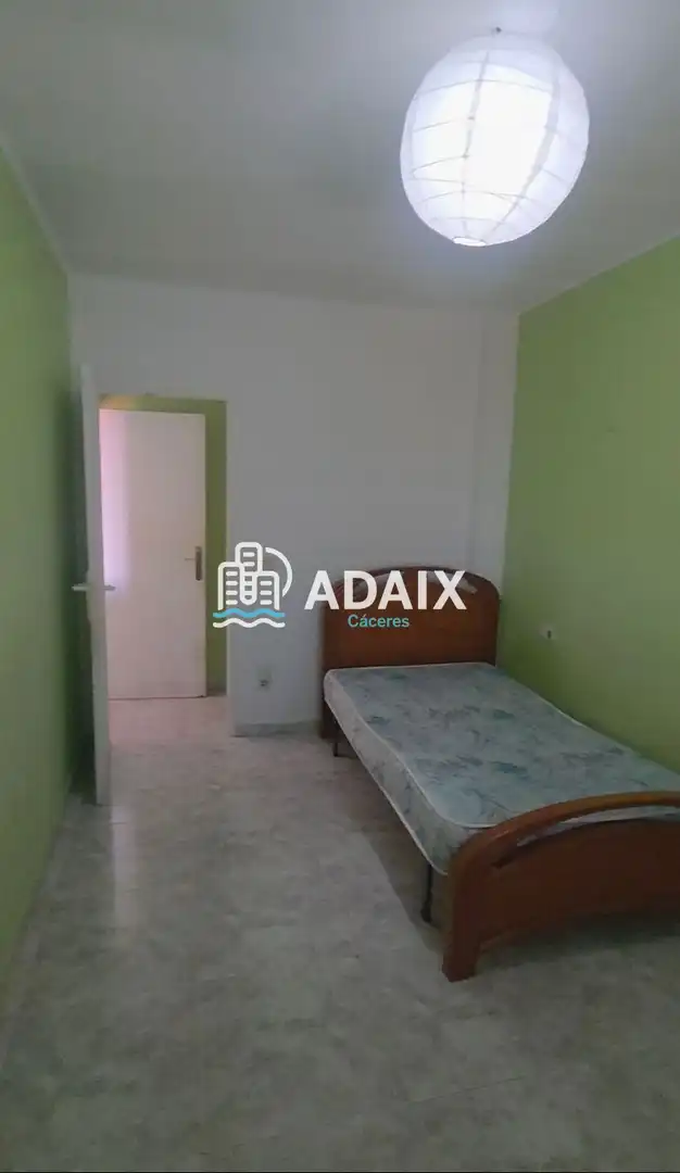 Habitación de Piso en venta en Cáceres