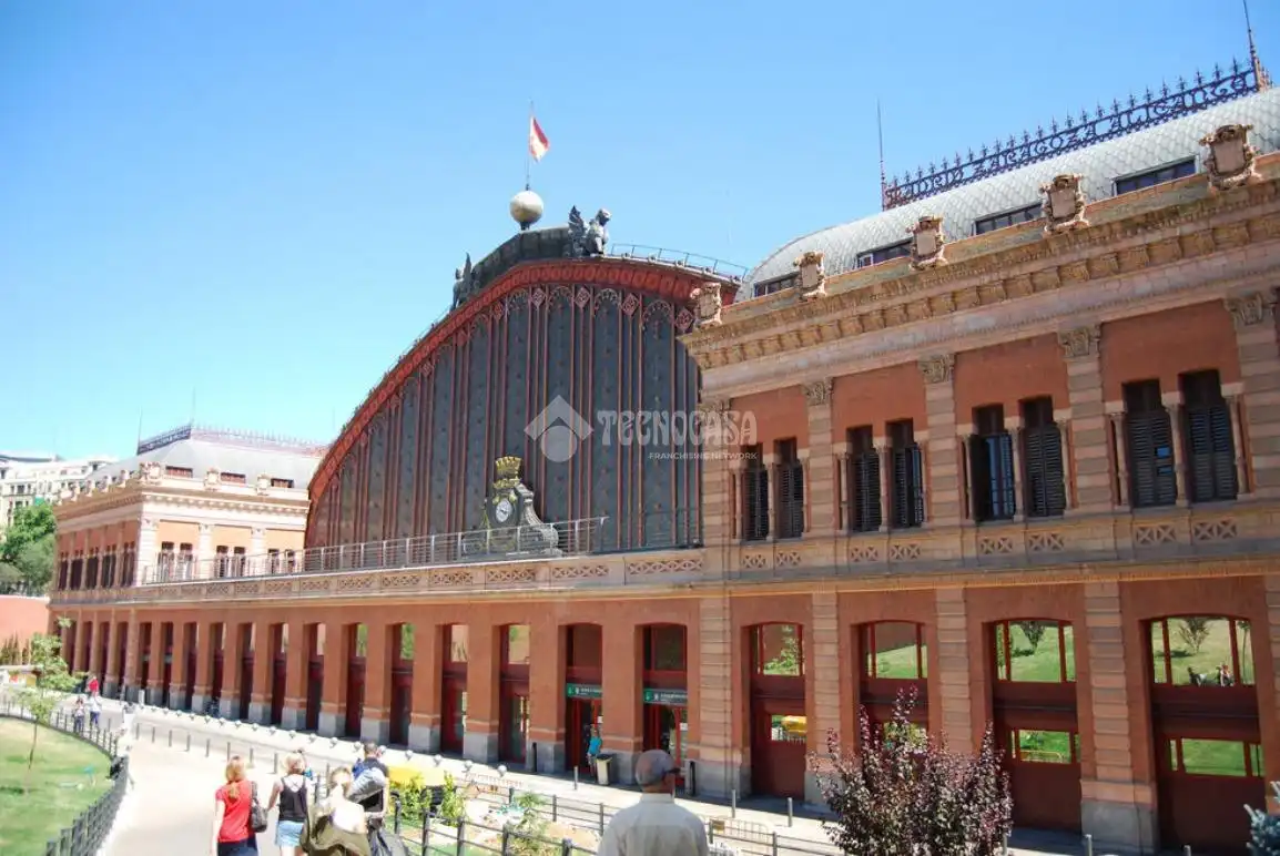Exterior view of Garage for rent in Madrid