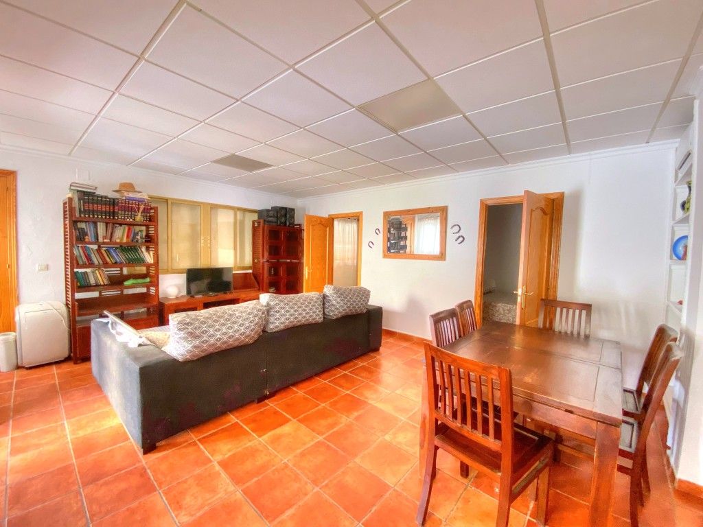 Country house for sale in Vélez-Málaga  with Air Conditioner and Storage room