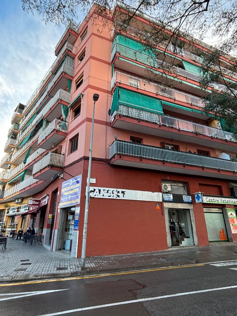 Vista exterior de Pis en venda en Castelldefels amb Balcó