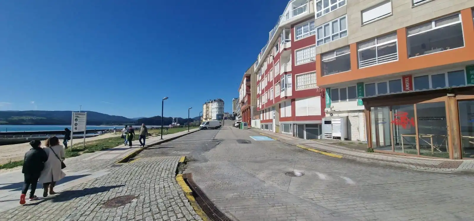 Vista exterior de Local en venta en Foz