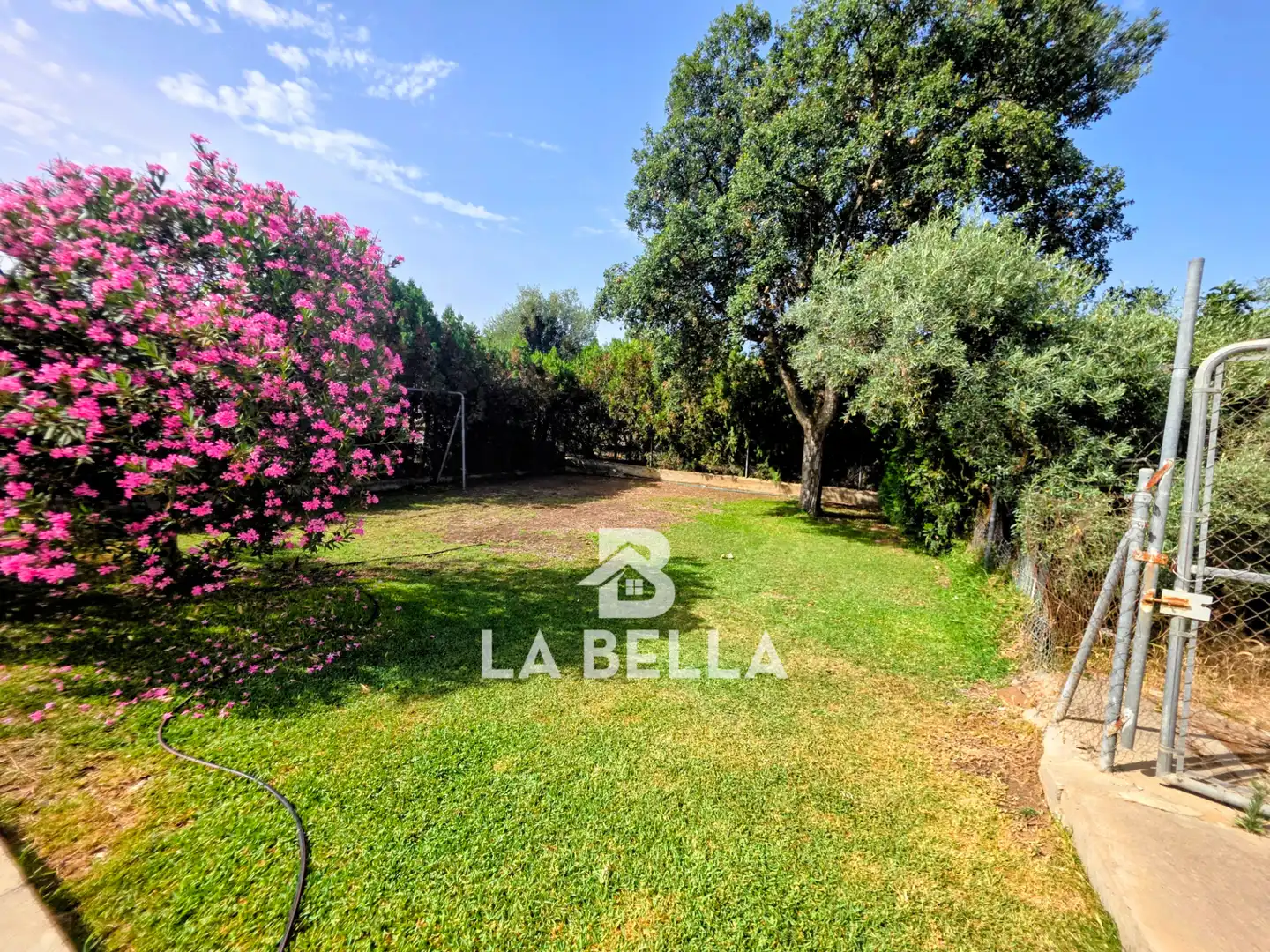 Finca rústica en venda en Coria del Río amb Aire condicionat, Jardí privat i Traster