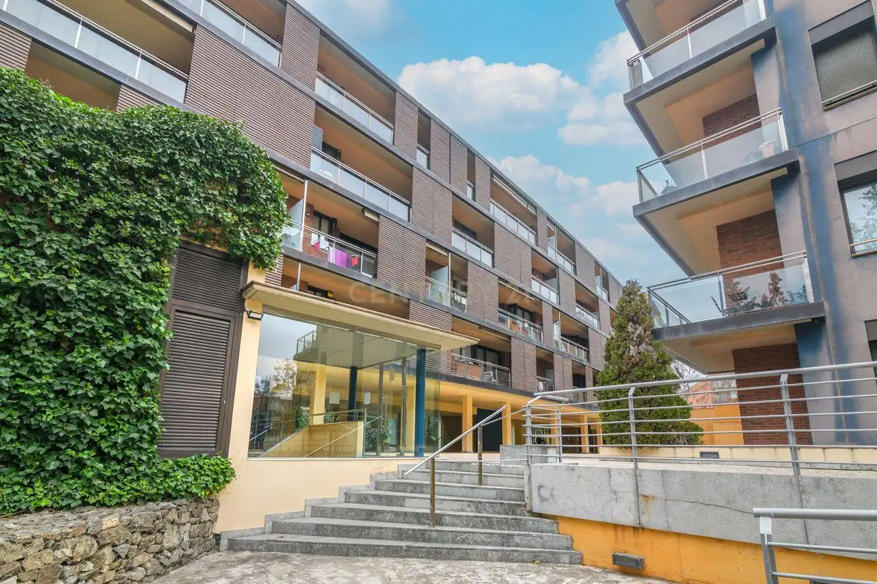 Vista exterior de Apartamento en venta en Molins de Rei con Aire acondicionado, Trastero y Balcón