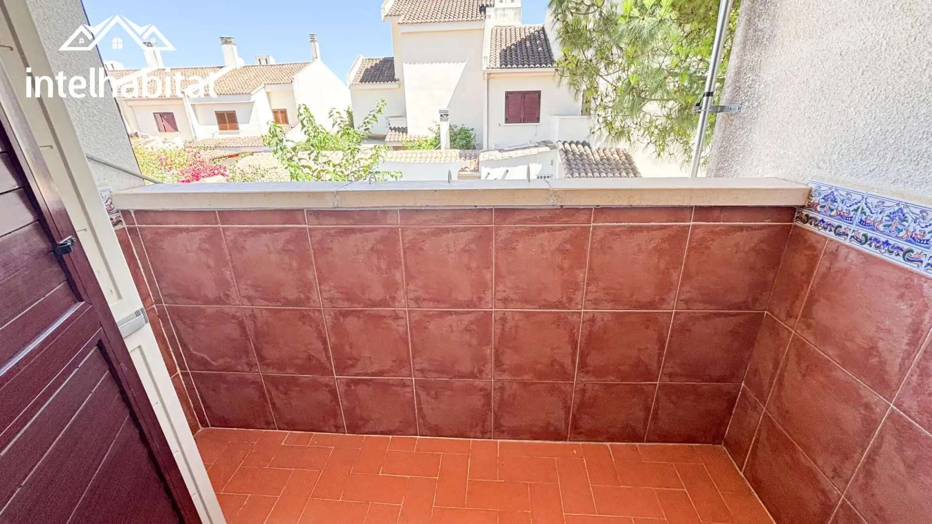 Terrassa de Casa adosada en venda en Riba-roja de Túria amb Balcó