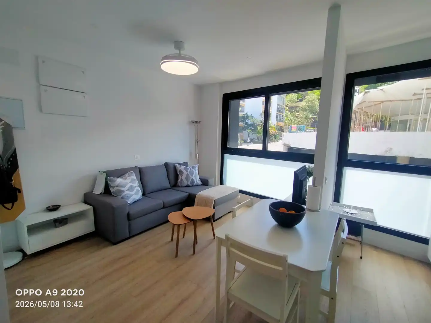 Sala d'estar de Apartament de lloguer en Puerto de la Cruz amb Parquet, Moblat i Forn