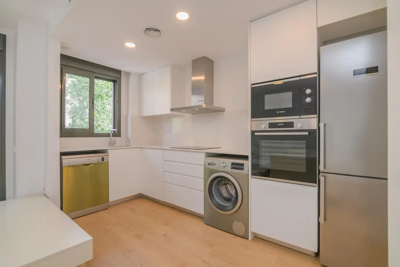 Kitchen of Flat for sale in Sant Boi de Llobregat  with Air Conditioner, Heating and Balcony
