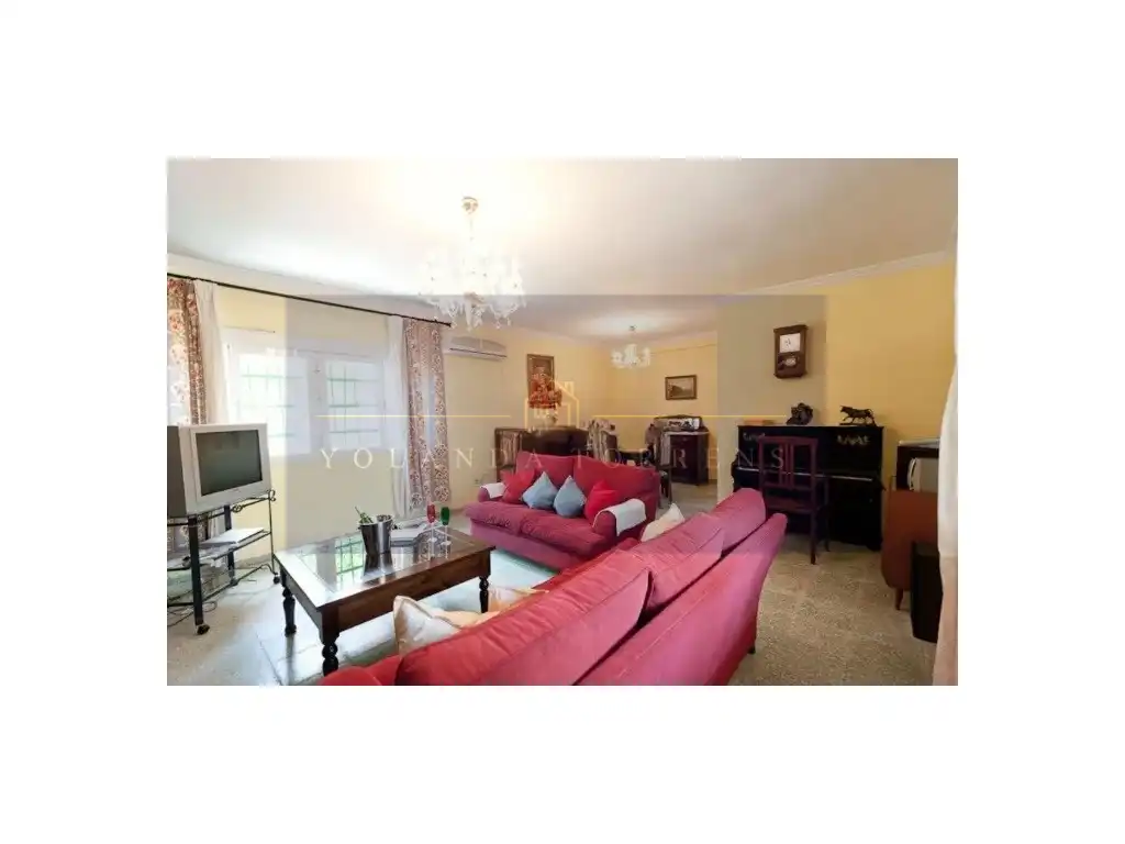 Sala d'estar de Casa o xalet en venda en Alcalá de Guadaira