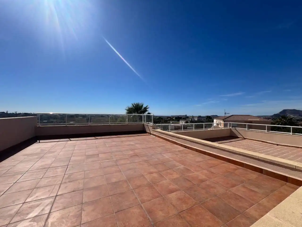 Terrassa de Casa o xalet en venda en Alicante / Alacant amb Aire condicionat, Calefacció i Jardí privat