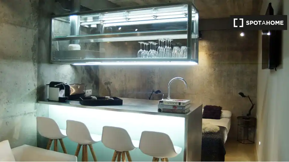Flat with terrace to rent in Eixample, imagen 6