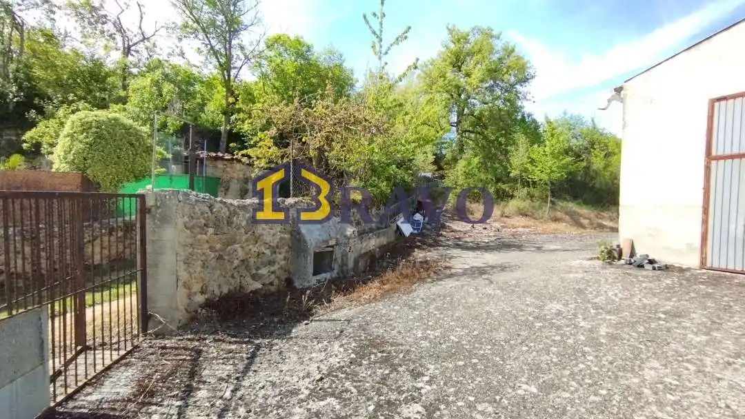Industrial buildings for sale in Medina de Pomar