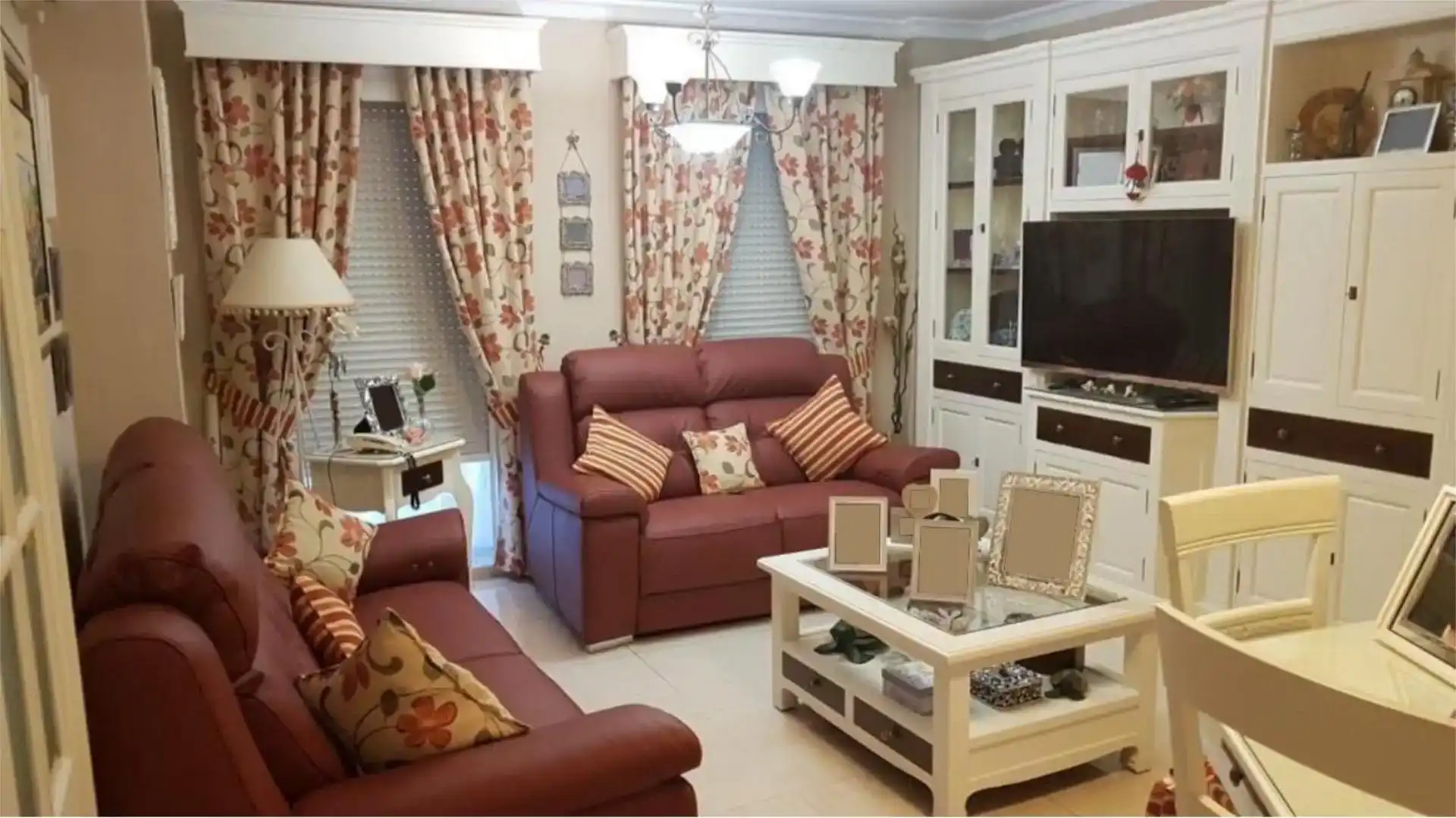 Sala de estar de Casa adosada en venta en San Fernando con Aire acondicionado, Amueblado y Balcón