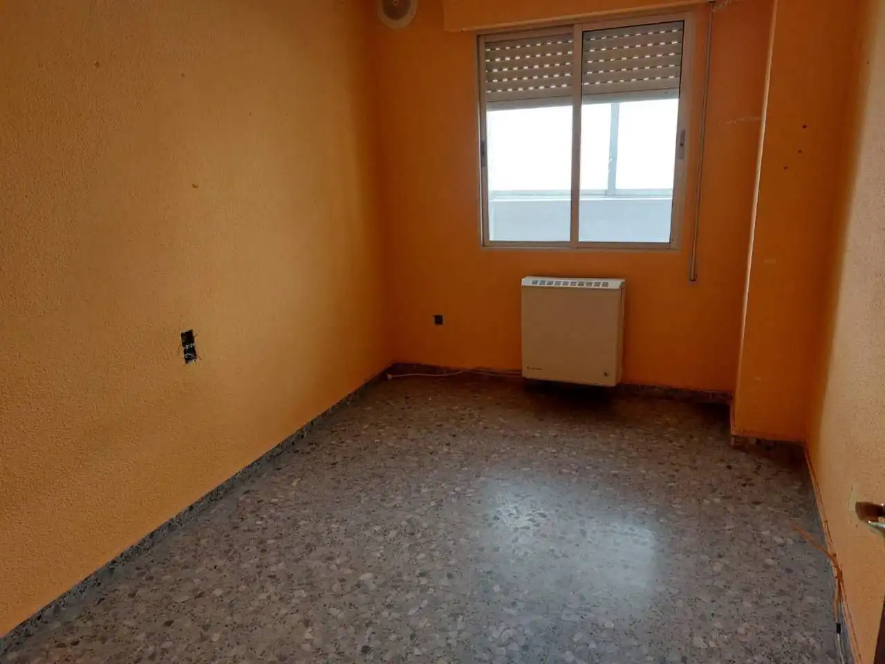 Schlafzimmer von Wohnung zum Verkauf in Villarrobledo mit Heizung und Balkon