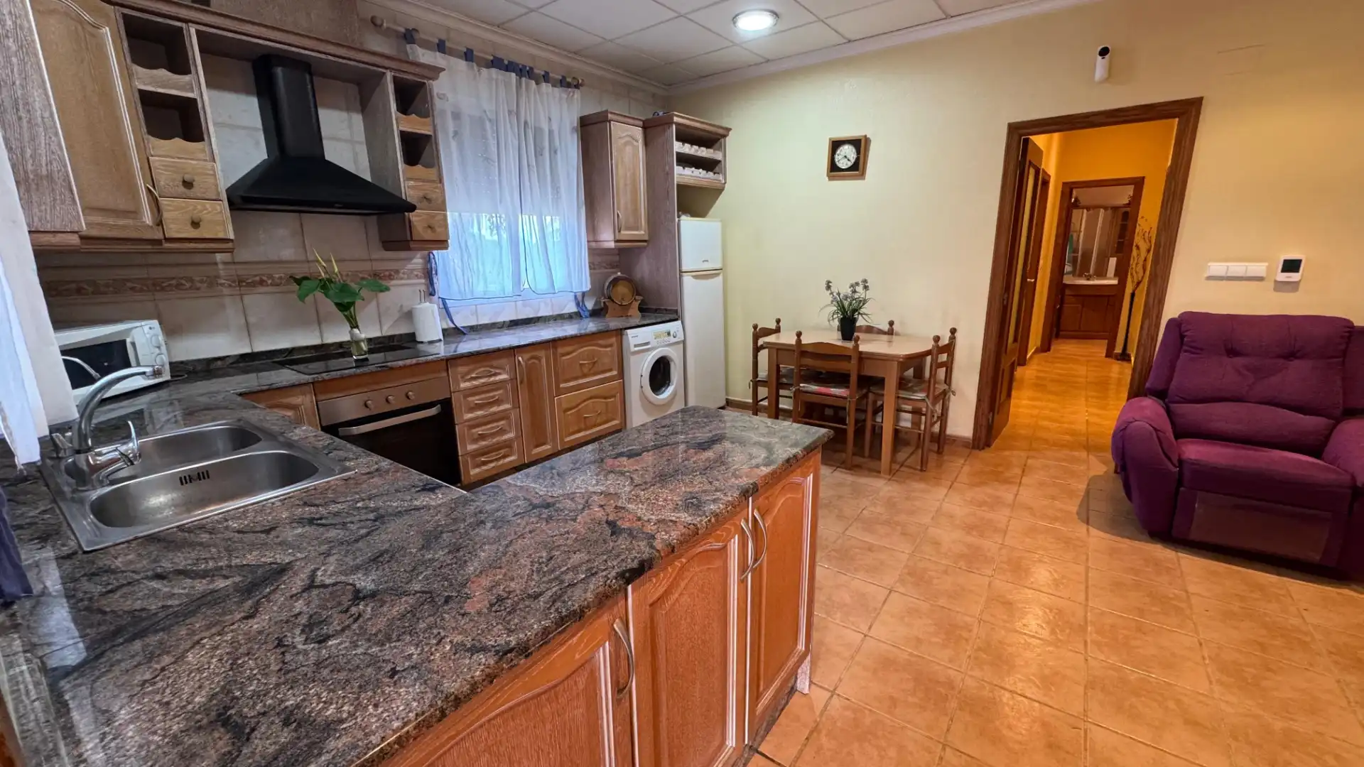 Cocina de Casa o chalet en venta en Dolores con Aire acondicionado, Jardín privado y Amueblado