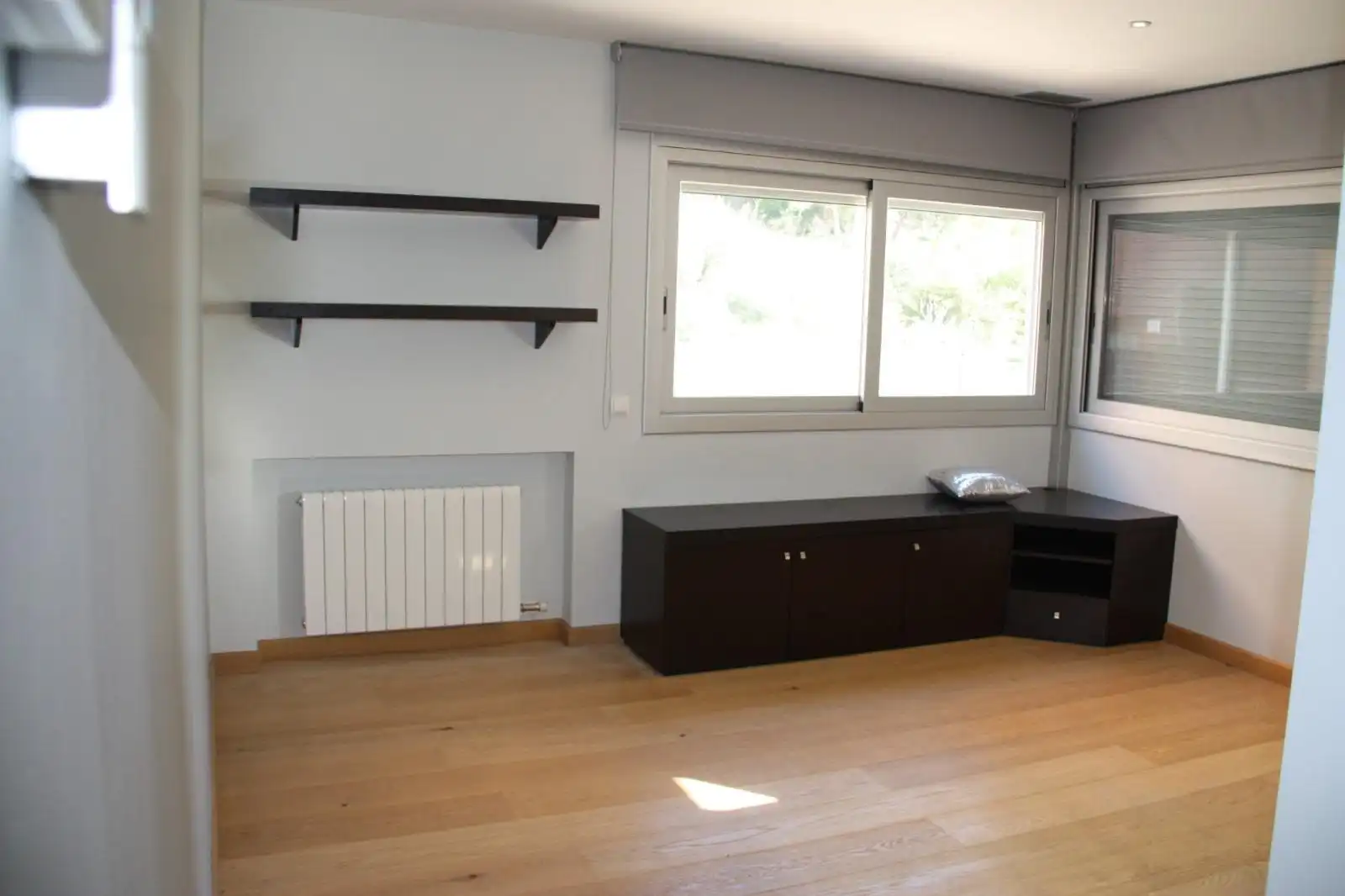 Bedroom of Flat for sale in Barcelona