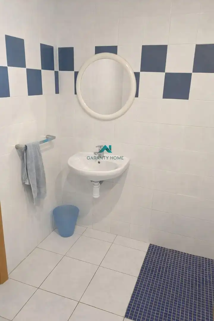 Badezimmer von Fabrikhallen zur Miete in Sagunto / Sagunt