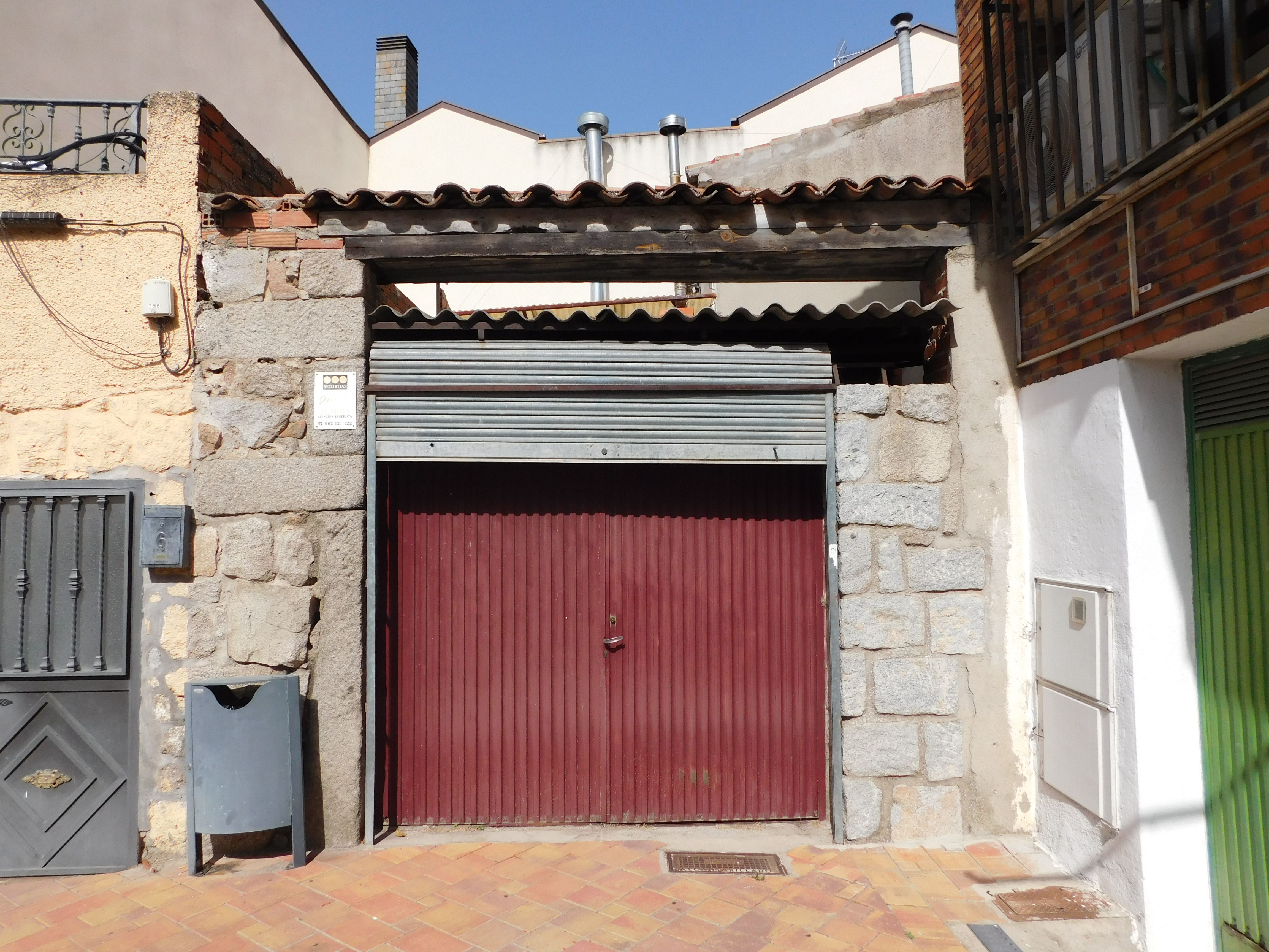 Vista exterior de Casa adosada en venda en Valdemorillo amb Traster