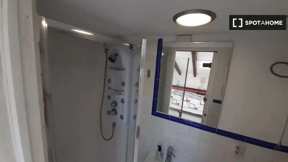 Room in El Cabanyal - El Canyamelar
