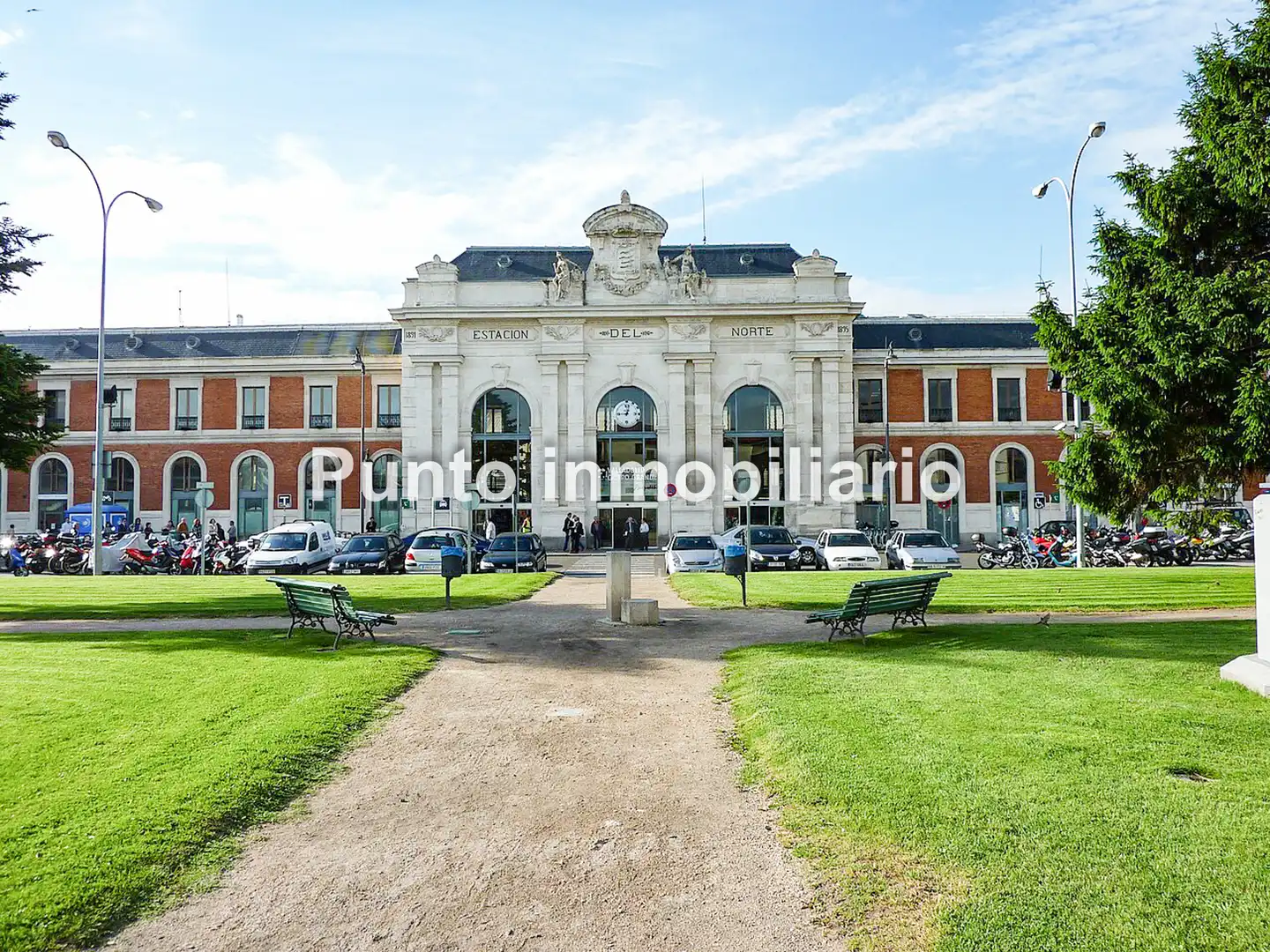 Vista exterior de Pis en venda en Valladolid amb Calefacció, Parquet i Terrassa