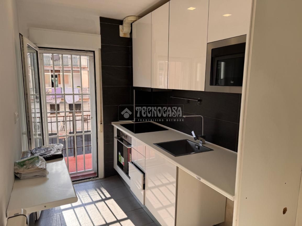 Kitchen of Flat for sale in  Madrid Capital  with Heating