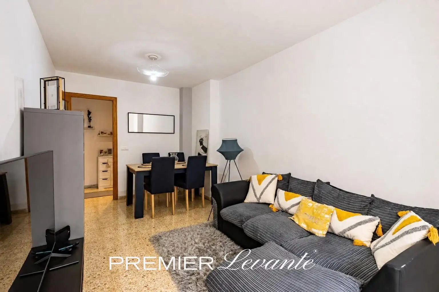 Wohnzimmer von Wohnung zur Miete in Alicante / Alacant mit Balkon