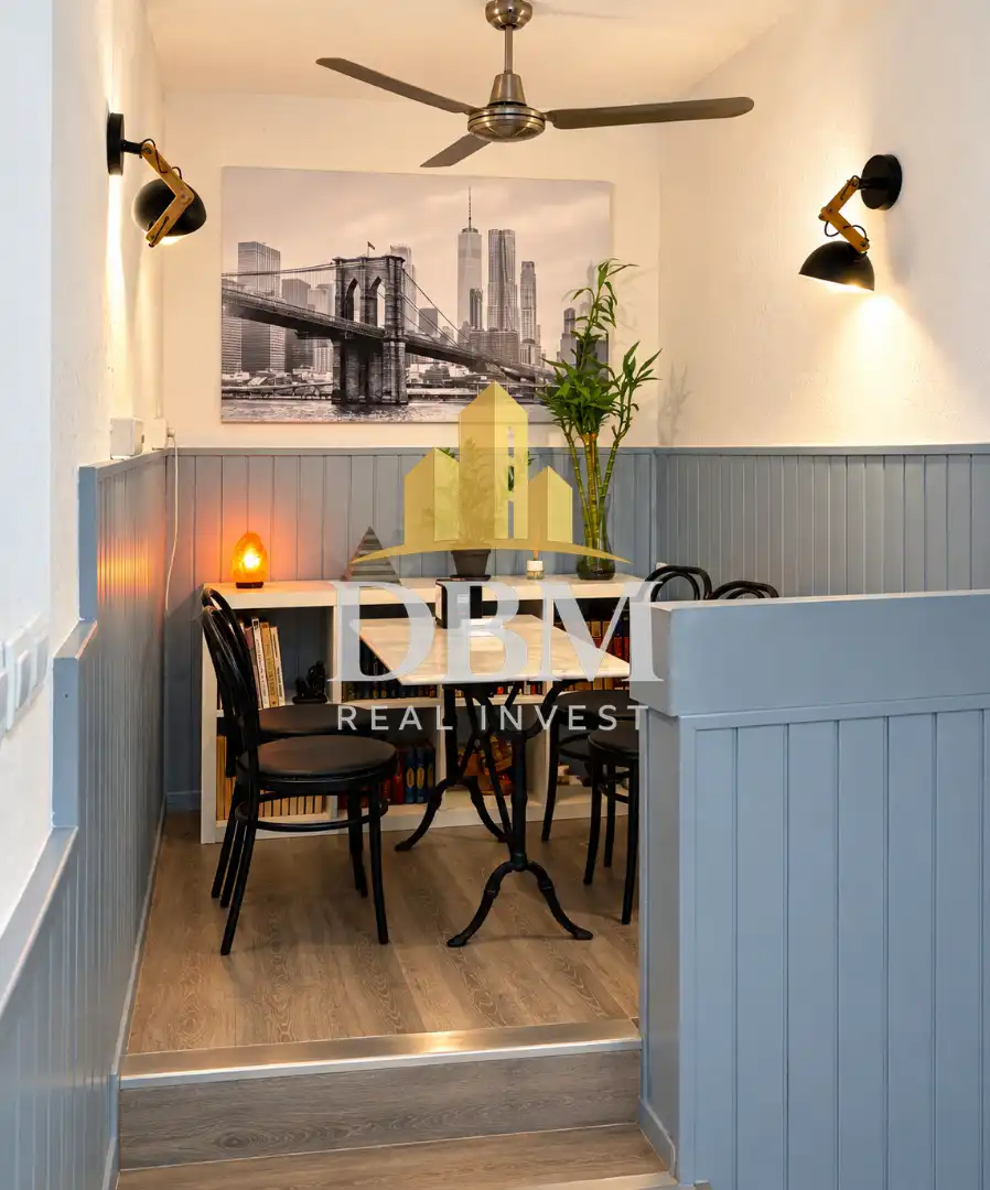 Comedor de Local en traspaso en Barcelona con Amueblado