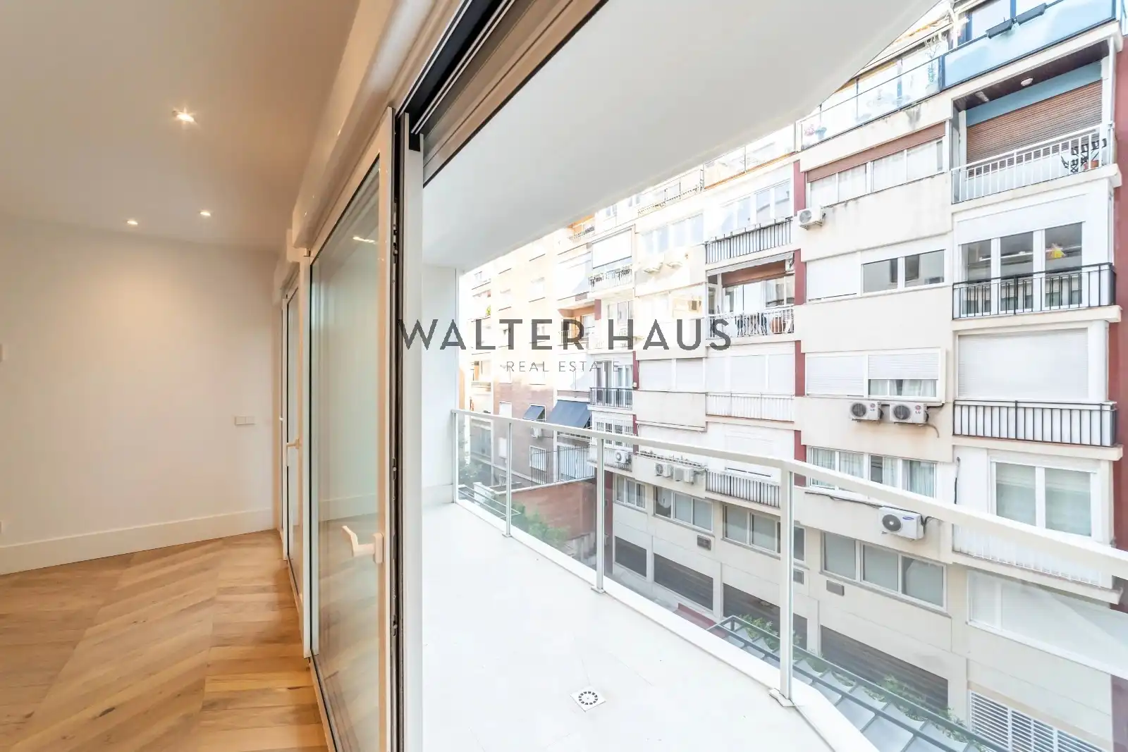 Flat with terrace for sale in Calle de Casado del Alisal, imagen 14