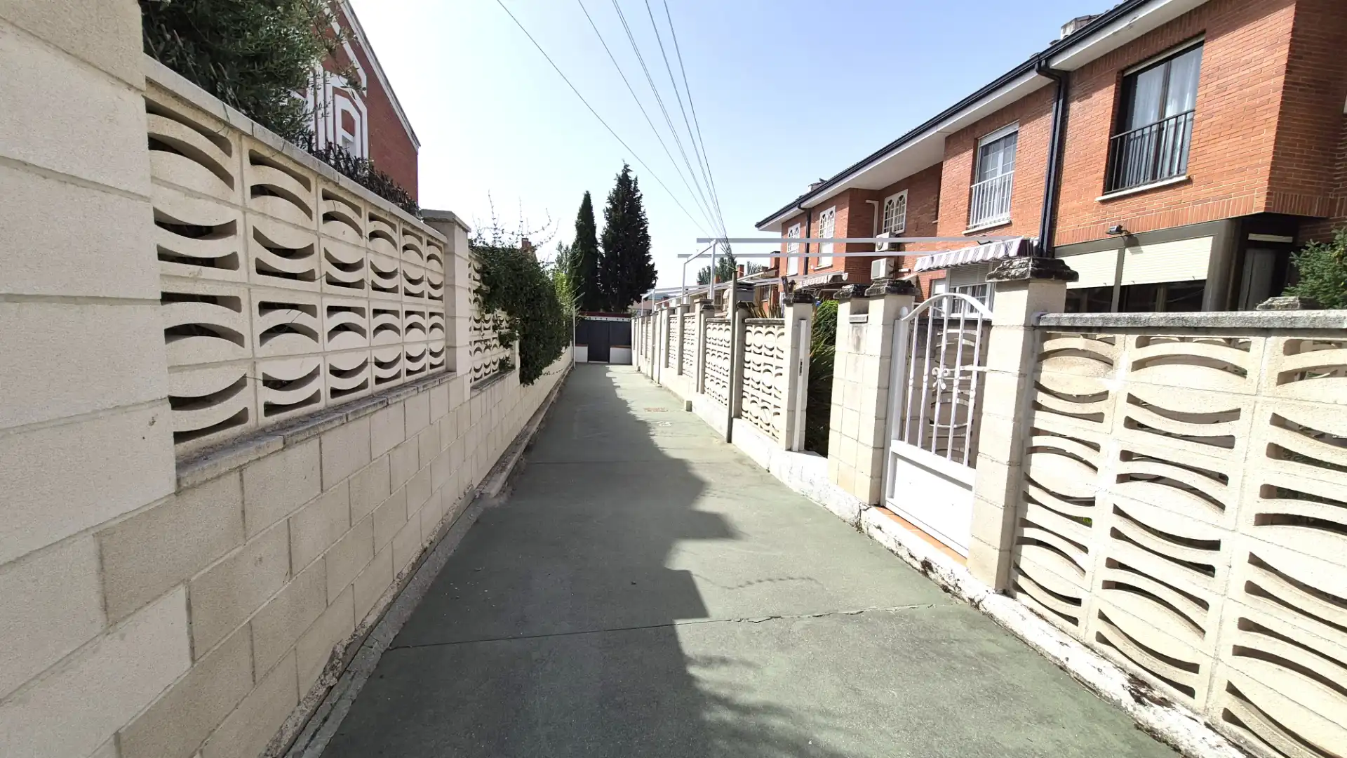Aparcament de Casa o xalet en venda en Alcalá de Henares amb Aire condicionat, Calefacció i Parquet